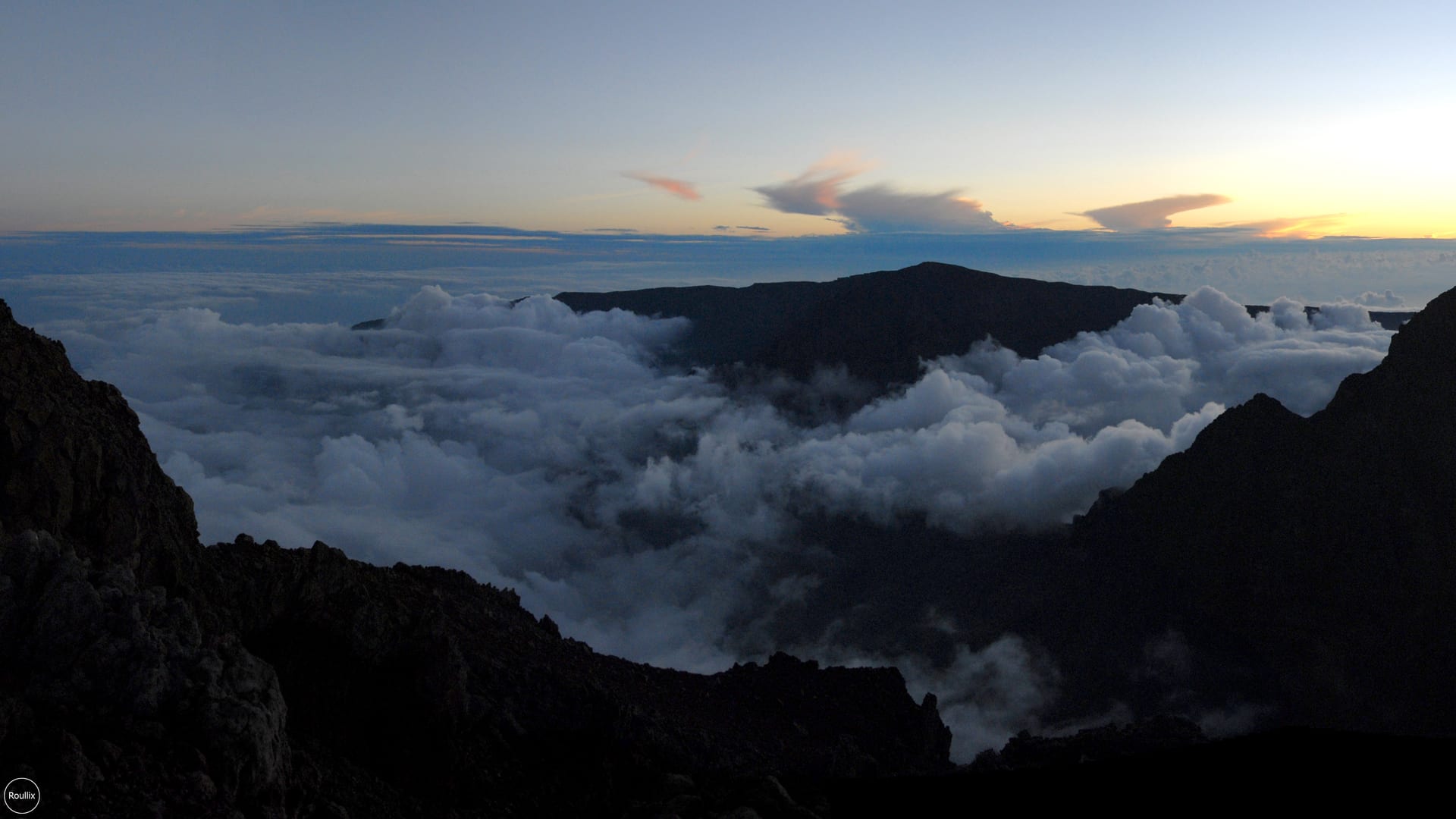 Roullix travel photo — 110521 REU 005