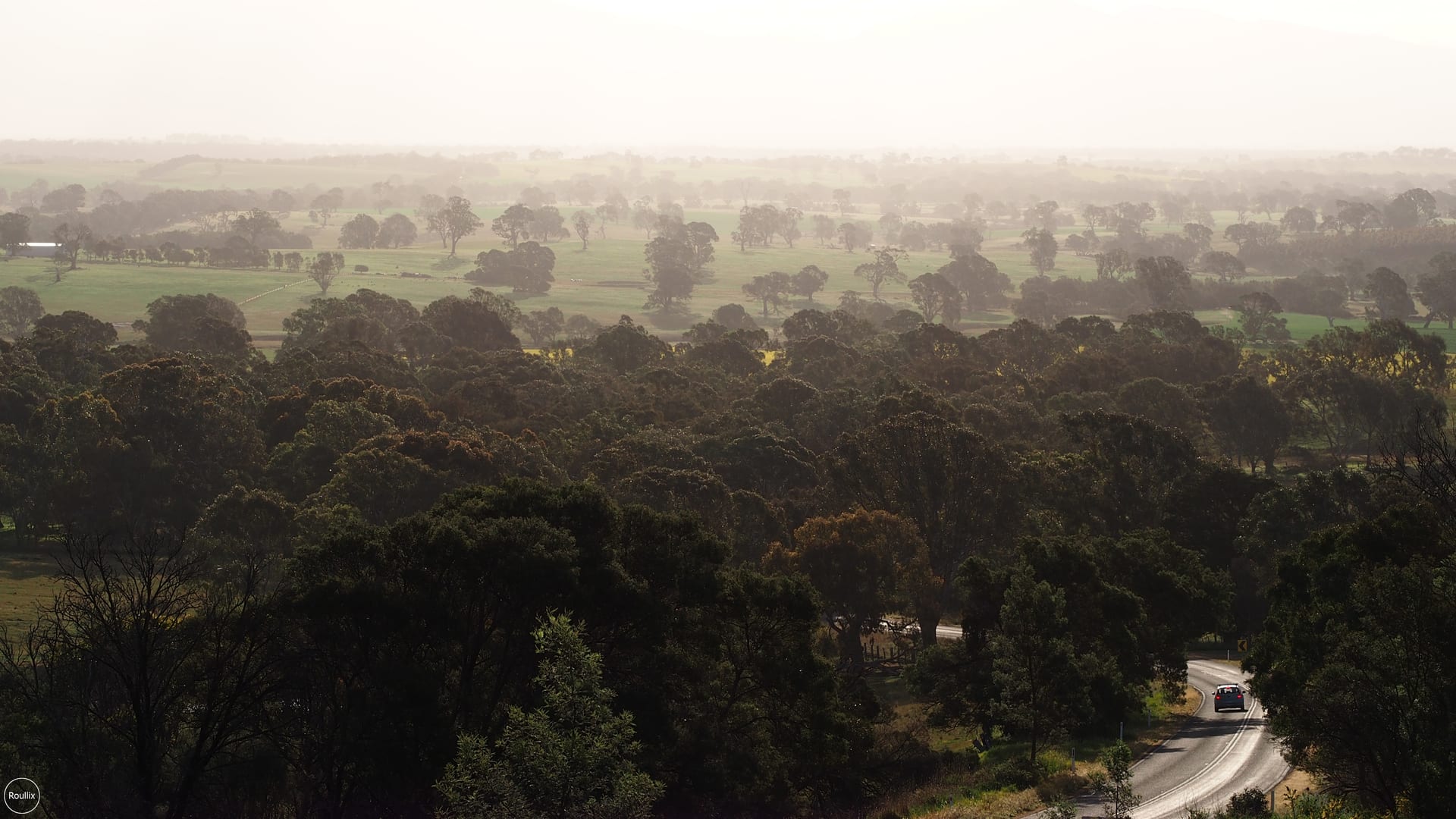 Roullix travel photo — 141002 GRA 001